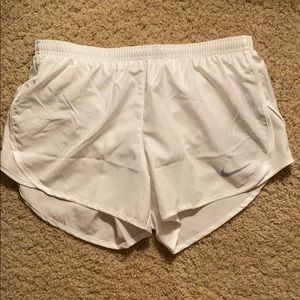 White nike shorts